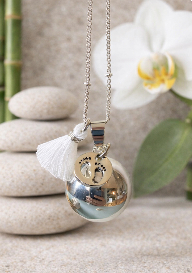 collier Bola de grossesse petit pied et pompom
